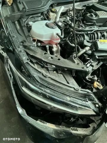 Volkswagen Golf VIII 1.5 eTSI mHEV Life DSG - 12