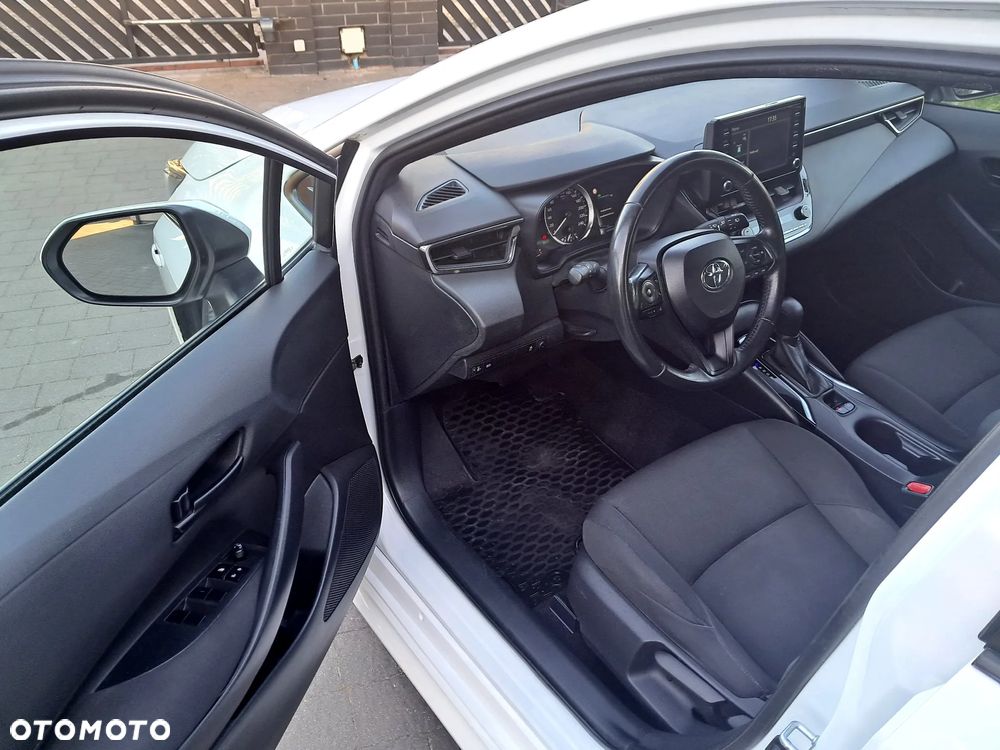 Toyota Corolla - 10