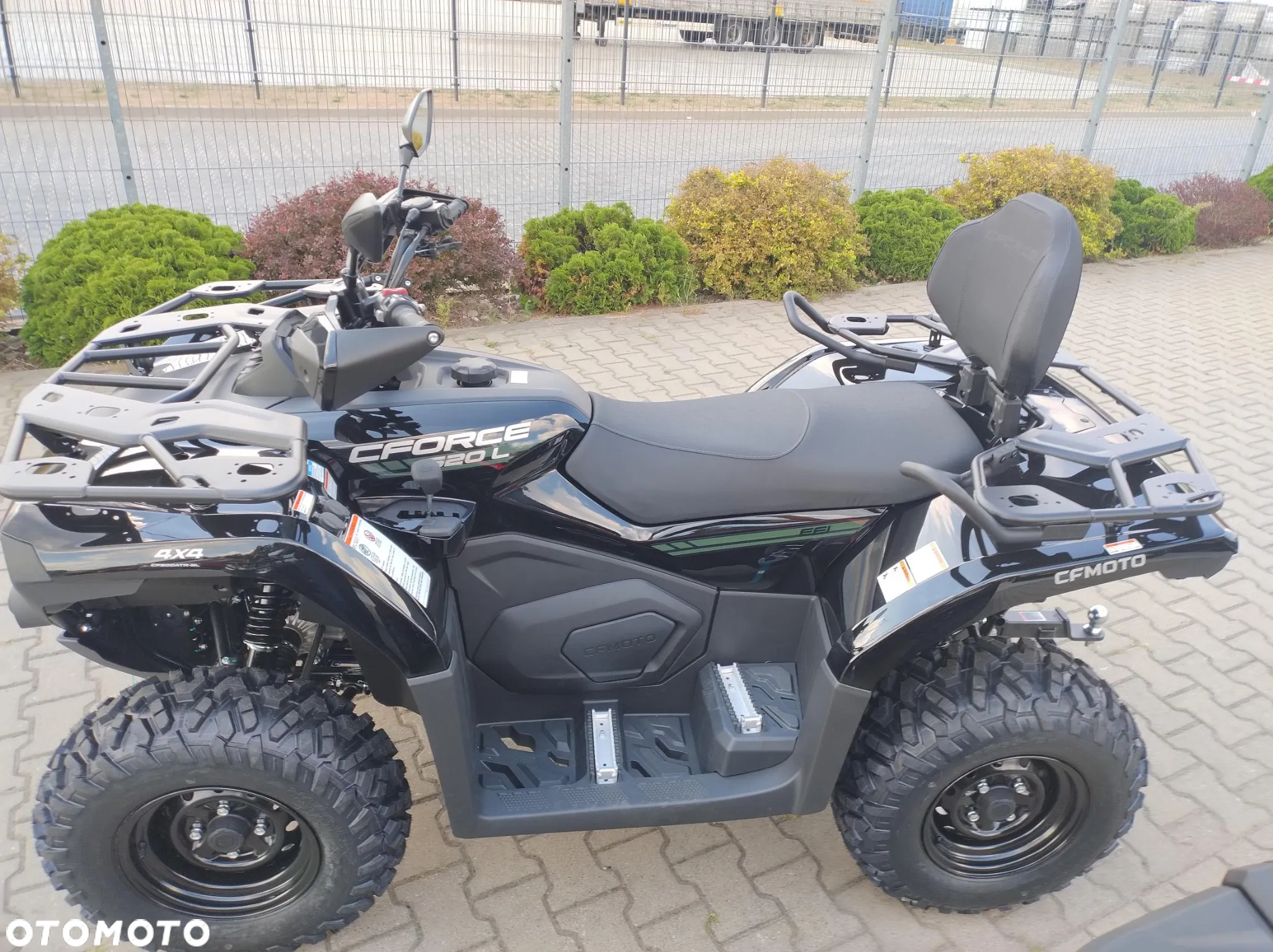 CFMoto CForce - 10