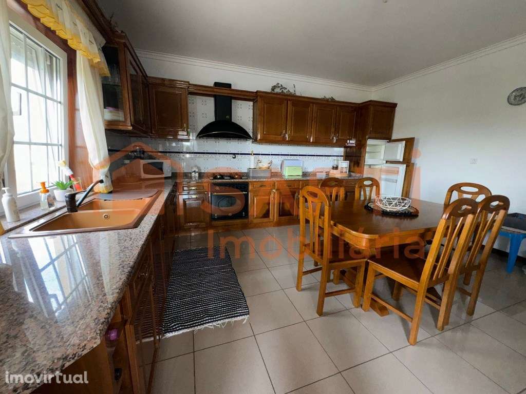 MORADIA t4 - Grande imagem: 3/26