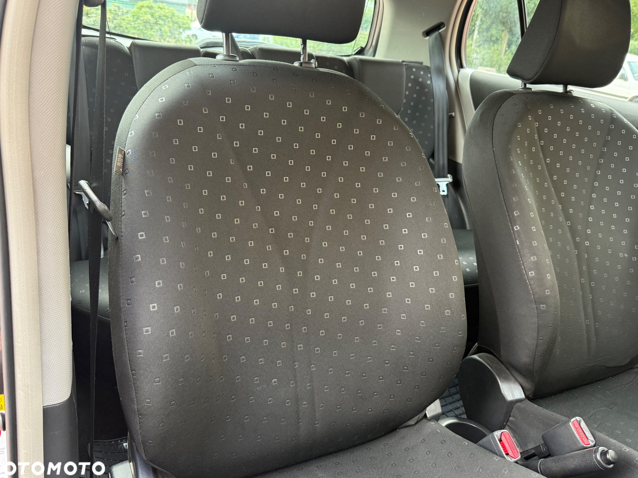 Toyota Yaris 1.3 Luna A/C - 28