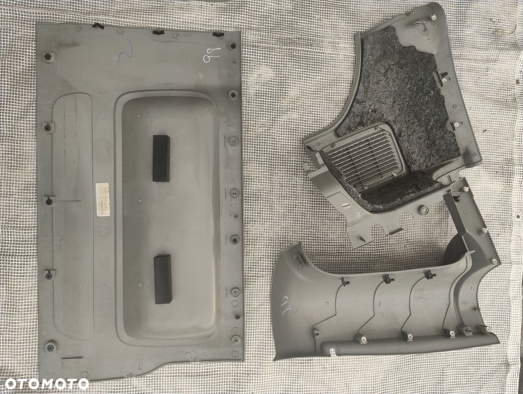 Vivaro Trafic 2 osłony plastikowe wnętrza tył wersja osobowa komplet - 6