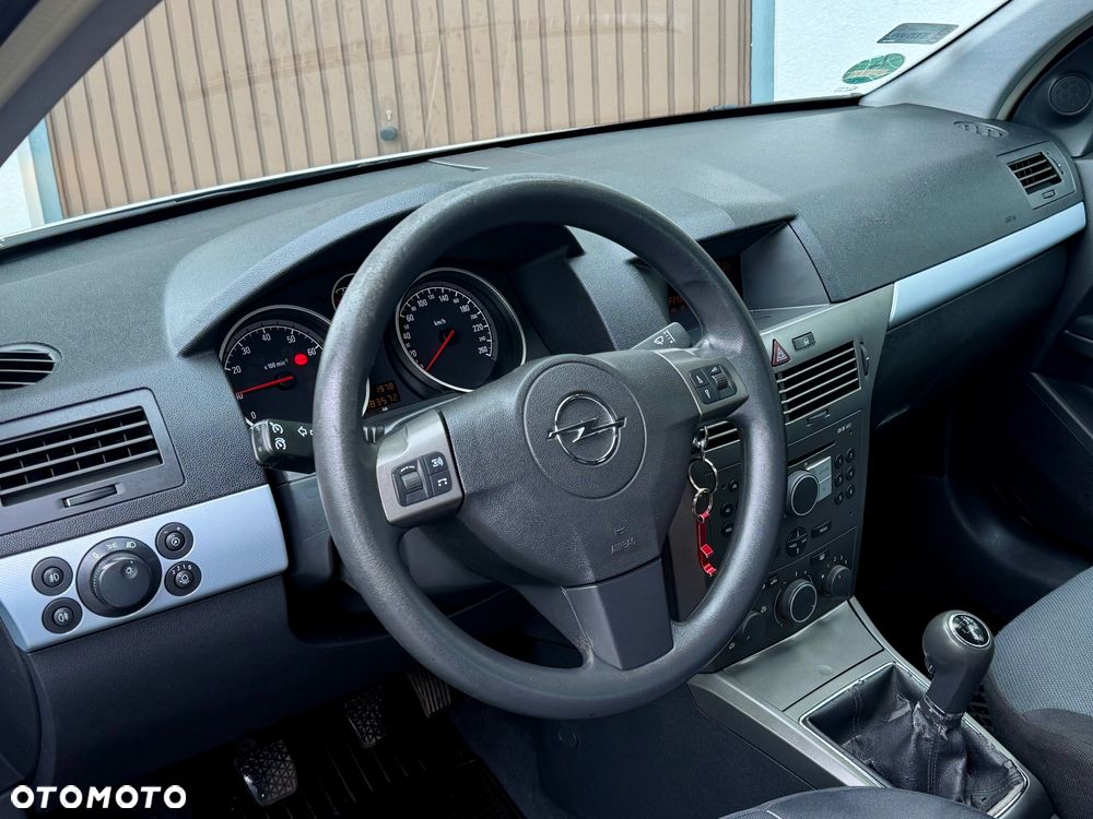Opel Astra - 18