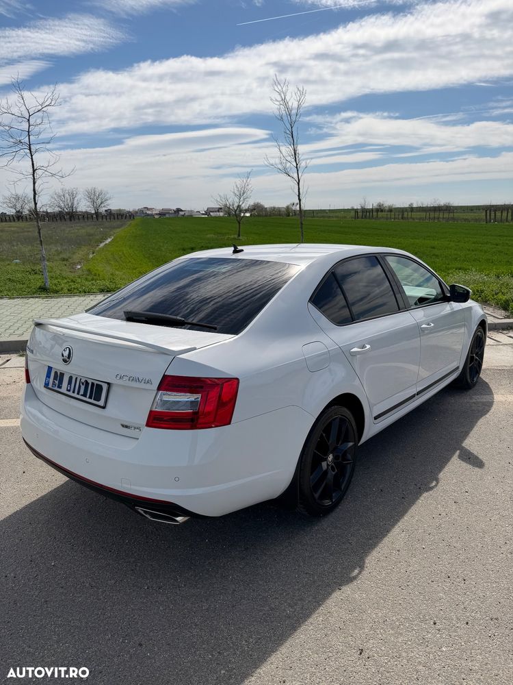Skoda Octavia 2.0 TDI (Green tec) DSG RS - 8