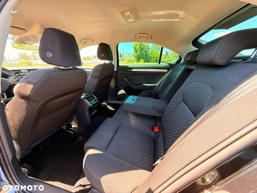 Skoda Superb 2.0 TDI Ambition - 15