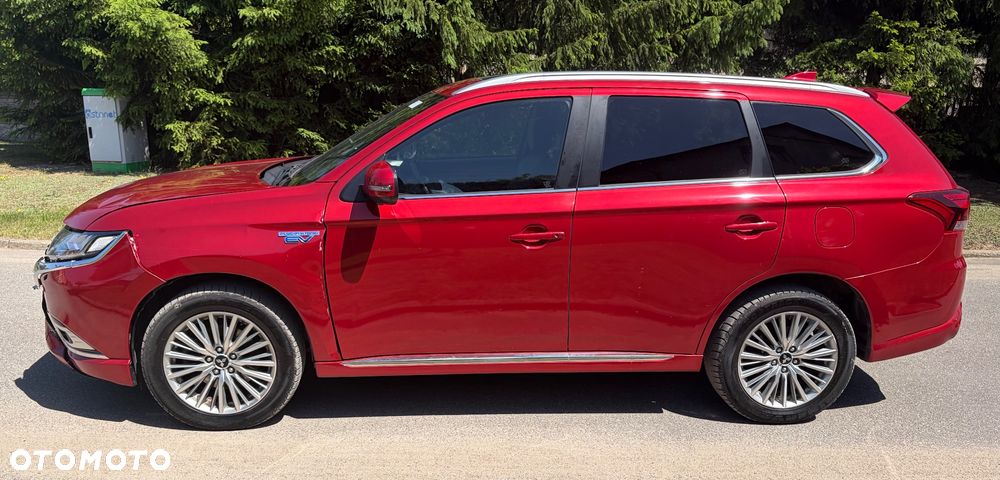 Mitsubishi Outlander - 7