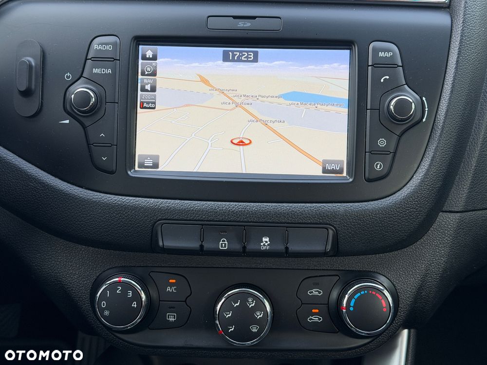 Kia Ceed 1.6 GDI ISG Platinum Edition - 18