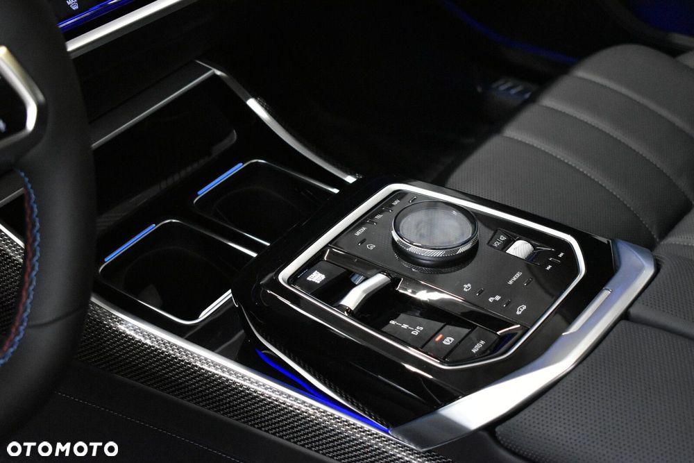 BMW Seria 7 - 16