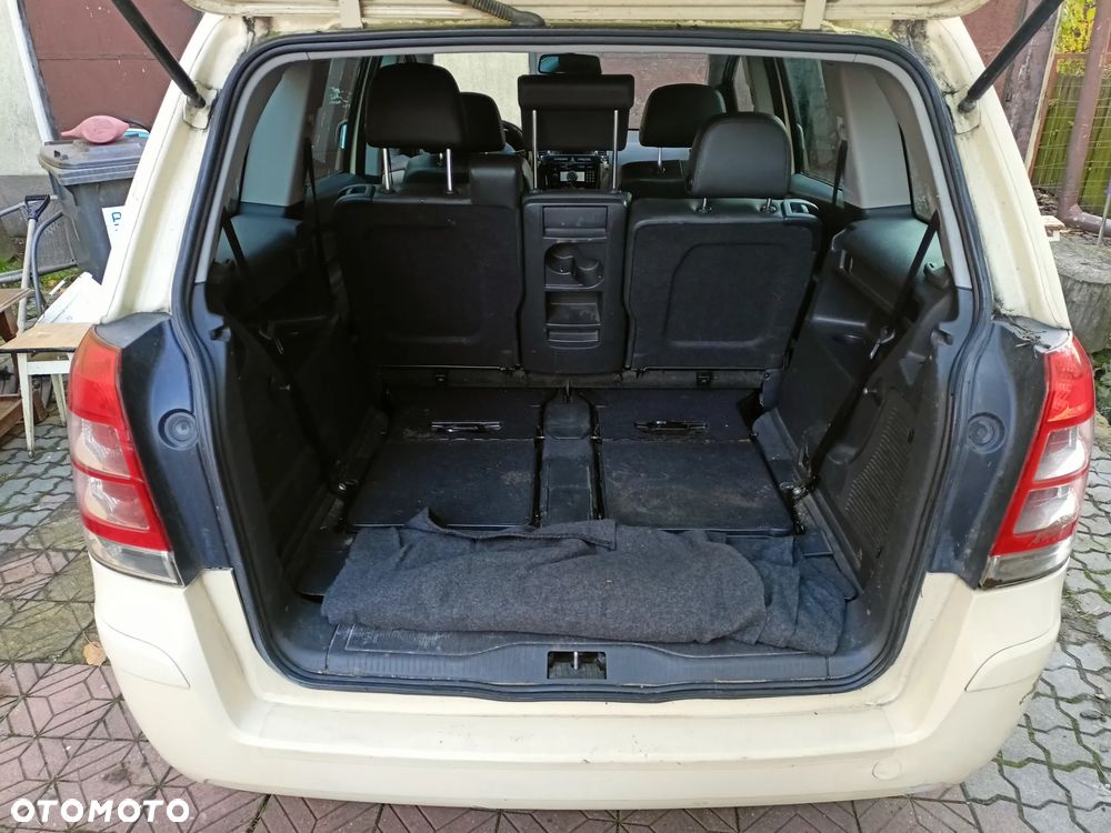 Opel Zafira 1.9 CDTI Automatik Edition - 4