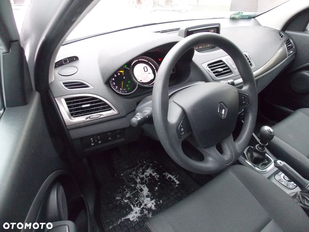 Renault Megane ENERGY TCe 115 Start & Stop Bose Edition - 14