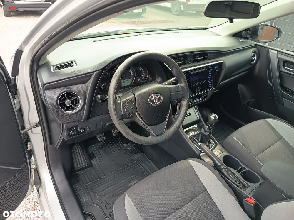 Toyota Auris 1.33 VVT-i Life - 18