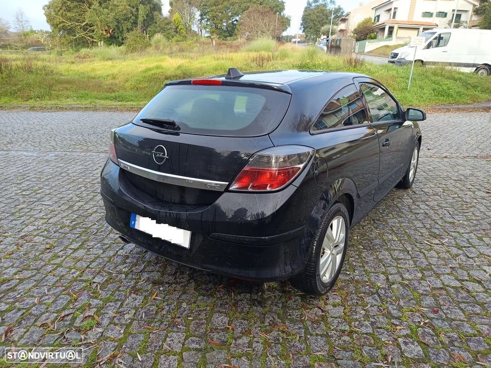 Opel Astra GTC 1.7 CDTI DPF Sport - 8