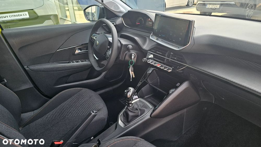 Peugeot 208 - 7