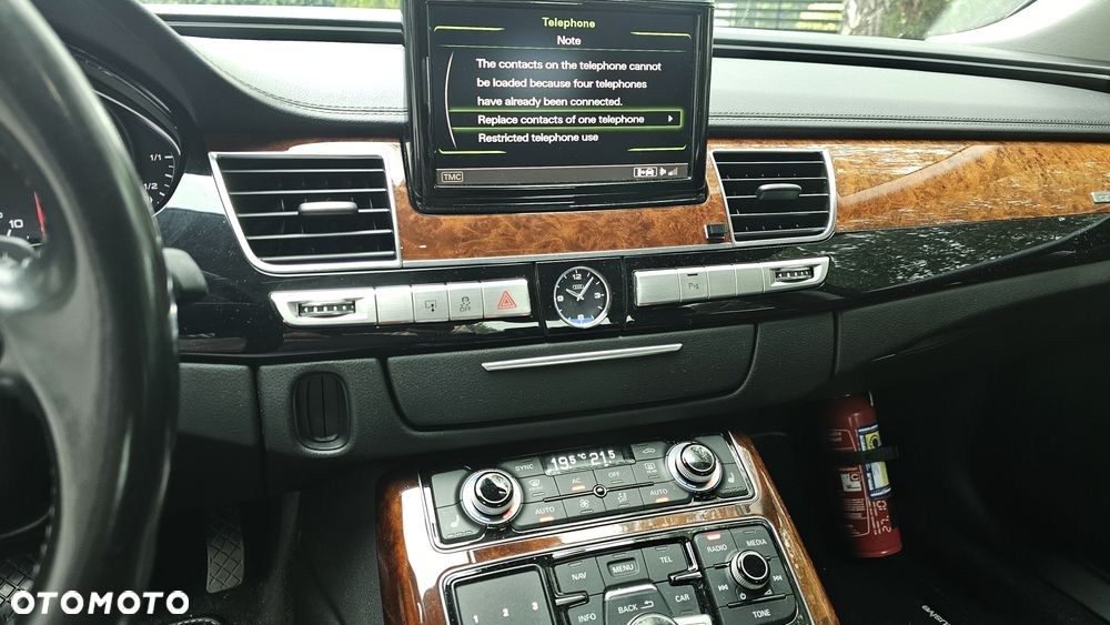 Audi A8 - 8