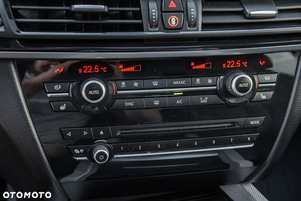 BMW X5 M M50d Sport-Aut - 23