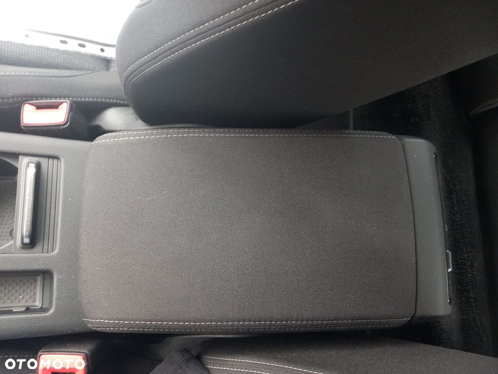 Volkswagen Passat 1.8 TSI BMT Comfortline - 22