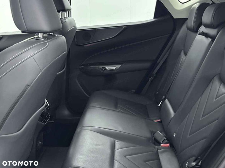 Lexus NX - 16