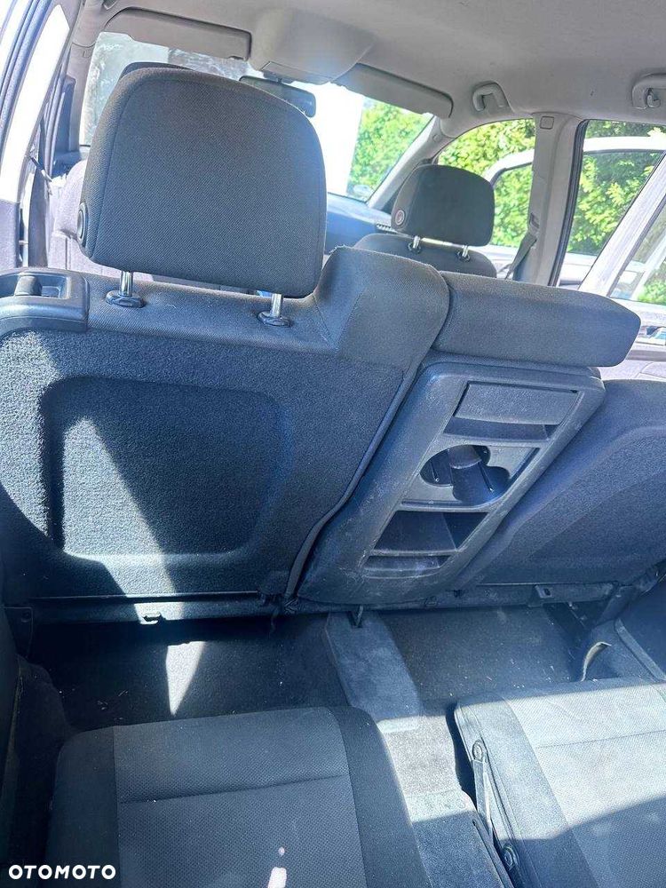 Opel Zafira - 2
