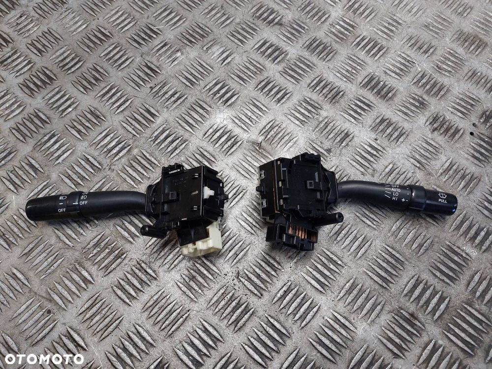 MANETKA PRZEŁĄCZNIK ZESPOLONY AVENSIS T25 84652-05160 84140-05140 - 1