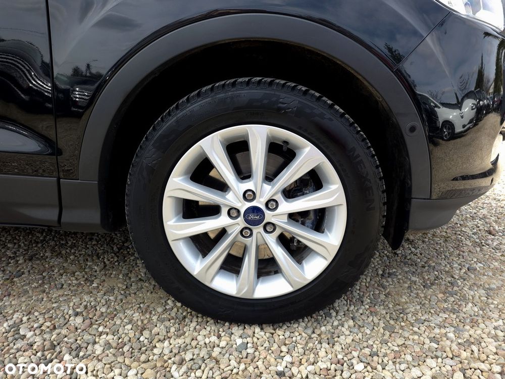 Ford Kuga 2.0 TDCi FWD Titanium - 29