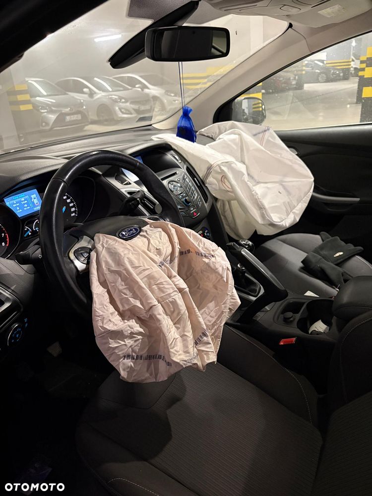 Ford Focus 1.6 EcoBoost Trend Sport - 4