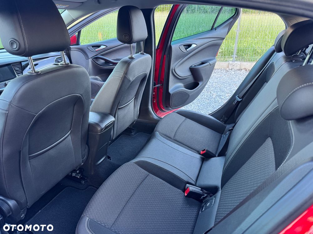 Opel Astra 1.4 Turbo Innovation - 29