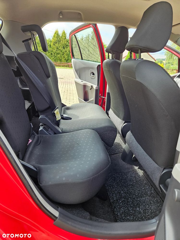 Toyota Yaris 1.0 Terra - 27
