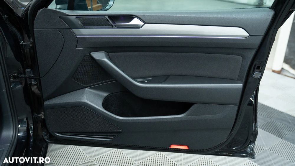 Volkswagen Passat - 7