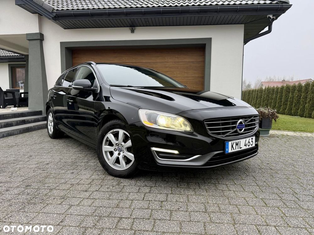 Volvo V60 D4 Momentum - 8