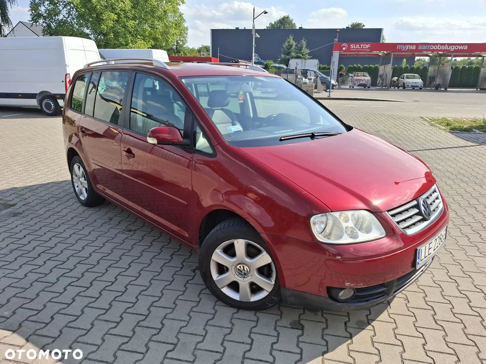 Volkswagen Touran 1.6 FSI Automatik Goal - 4