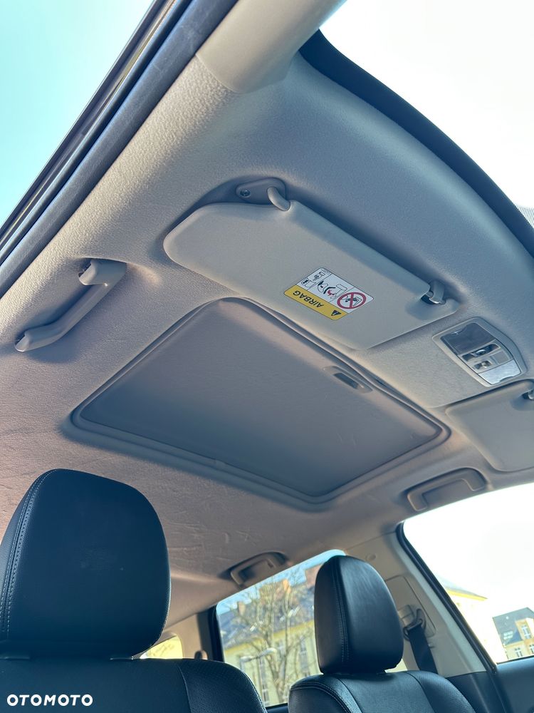 Mitsubishi Outlander - 21