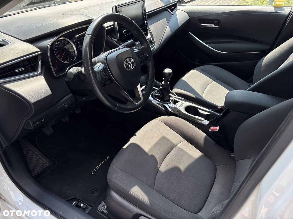 Toyota Corolla - 11