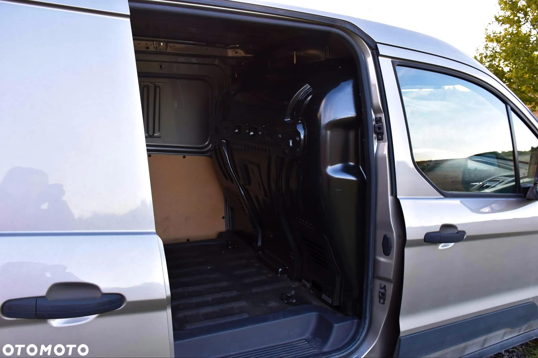 Ford Transit Connect - 9