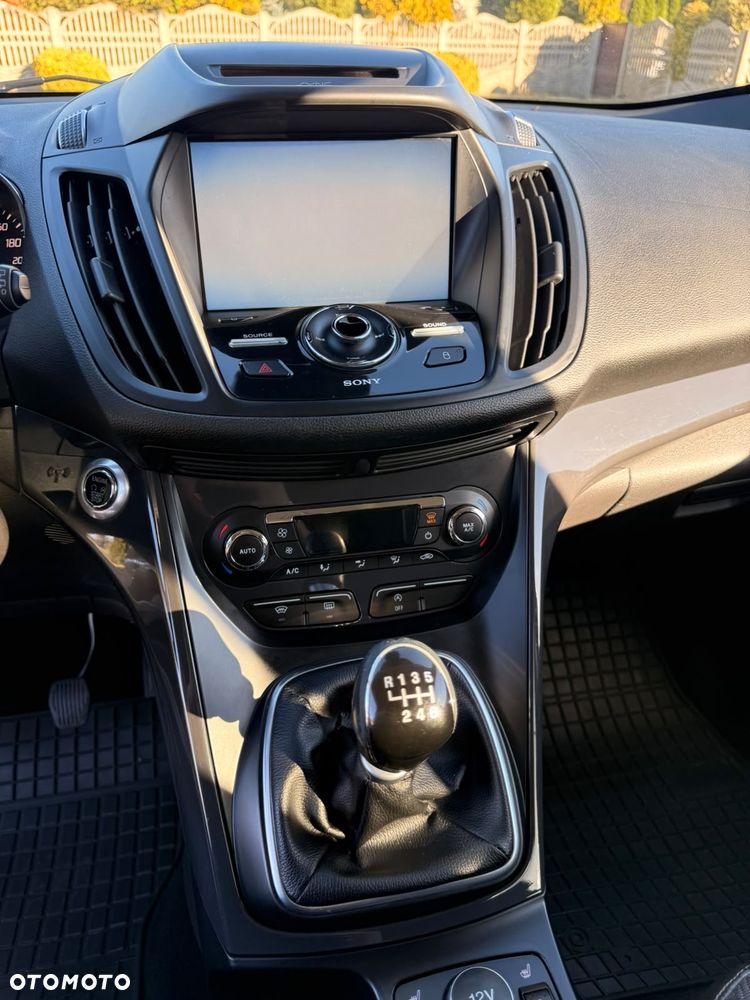 Ford Kuga 2.0 TDCi 4x4 Titanium - 20