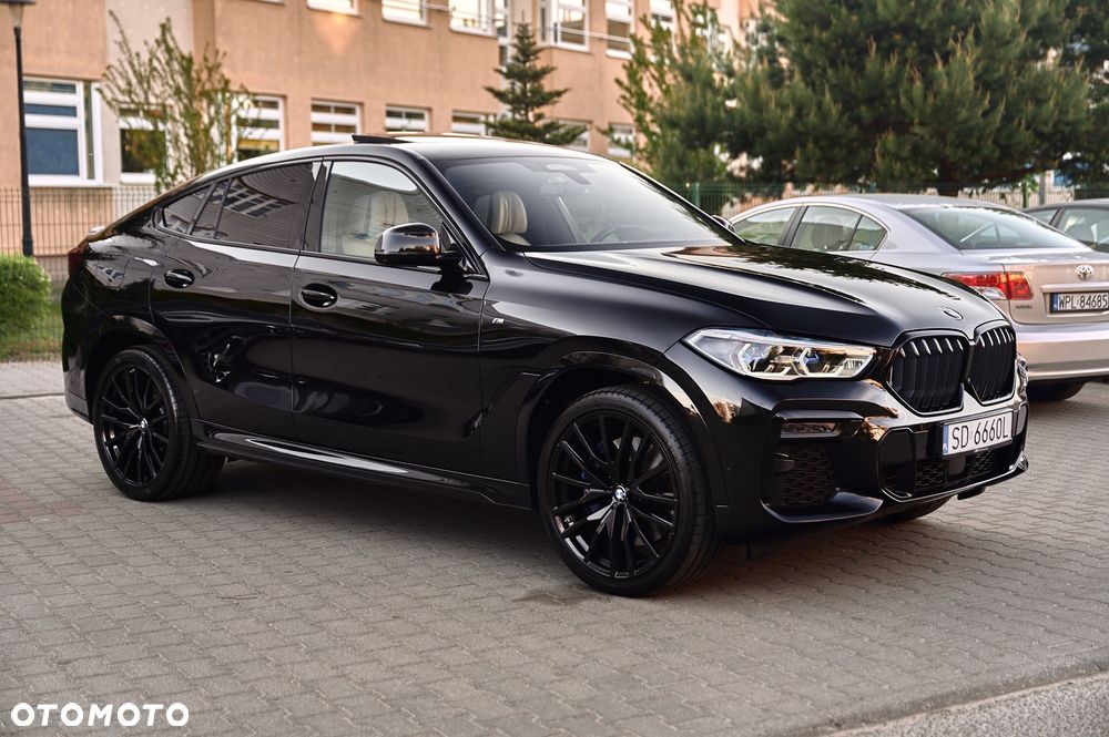 BMW X6 xDrive40d mHEV - 14