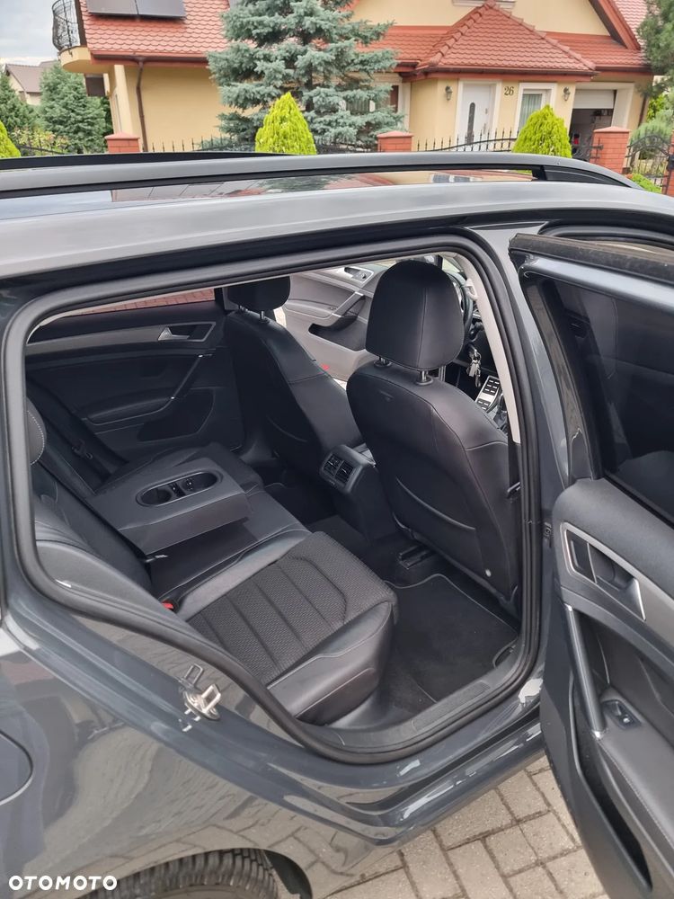 Volkswagen Golf - 14