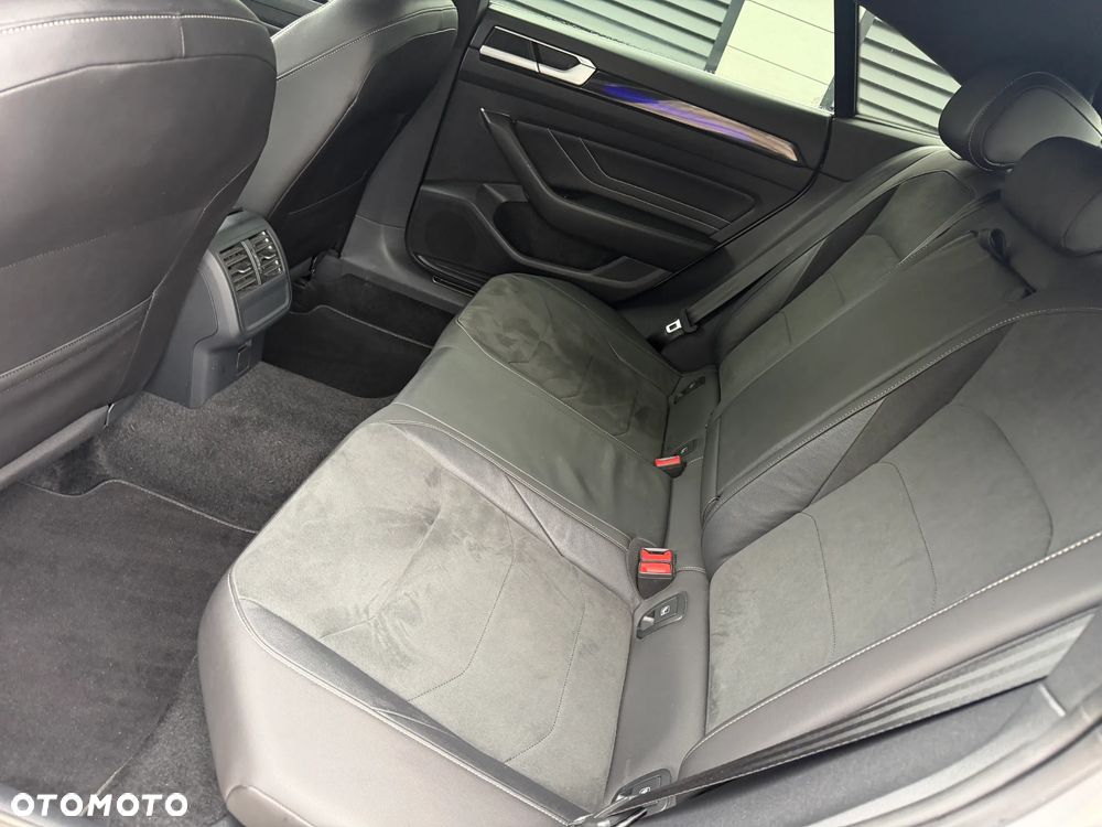 Volkswagen Arteon 2.0 TSI R-Line DSG - 33