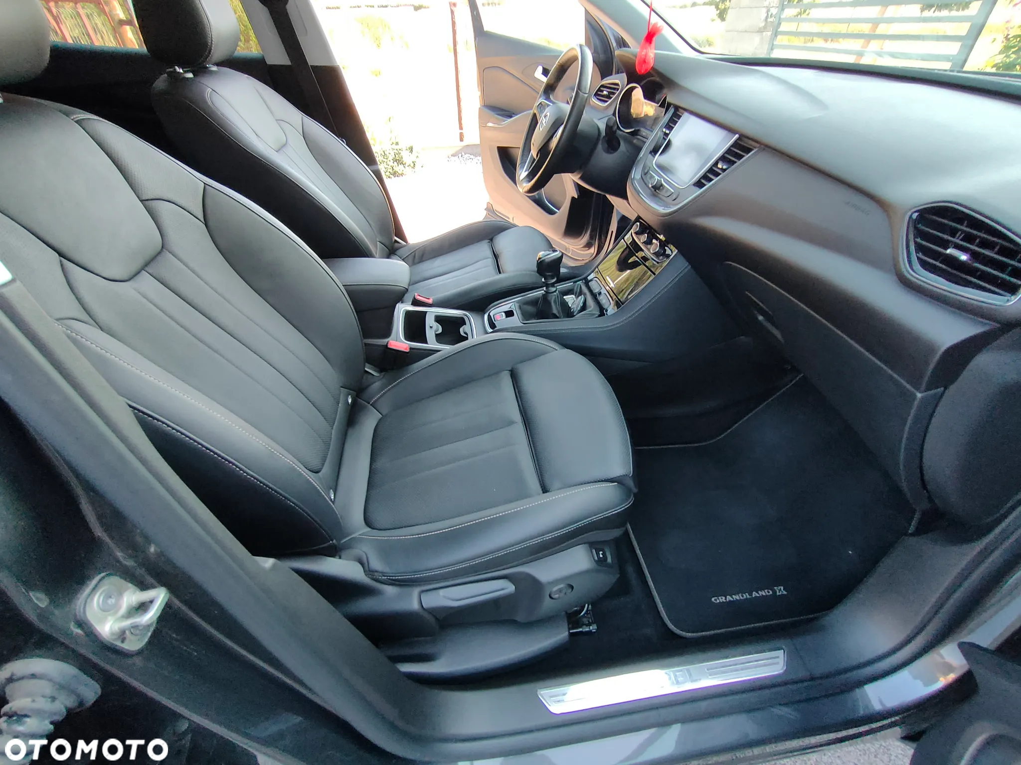 Opel Grandland X 1.2 Start/Stop Business Edition - 25