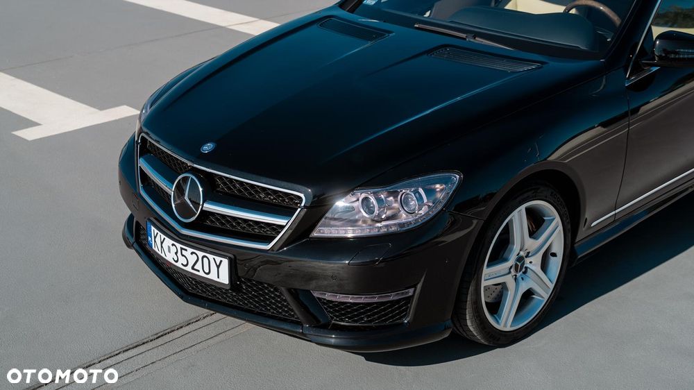 Mercedes-Benz CL 500 4-Matic BlueEff - 32