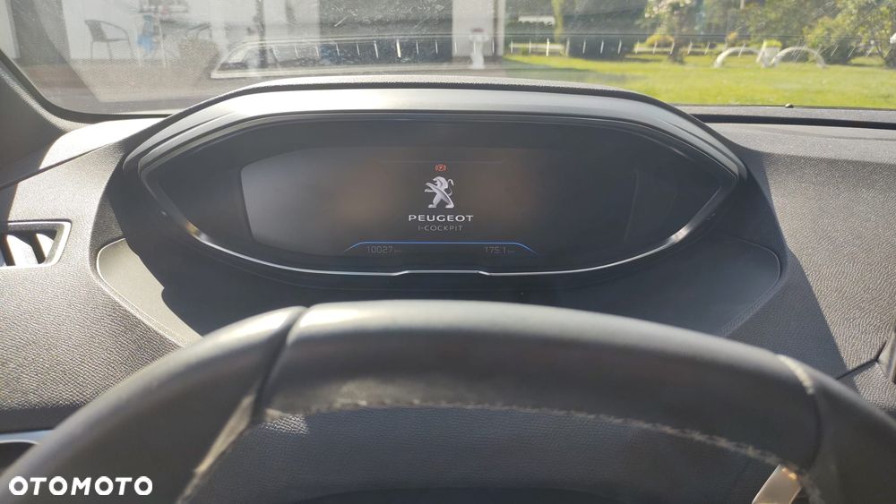 Peugeot 3008 1.2 PureTech Allure Pack S&S - 10