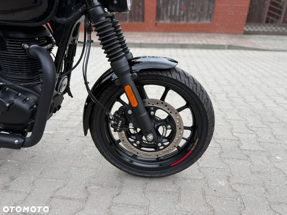 Royal Enfield HNTR - 5