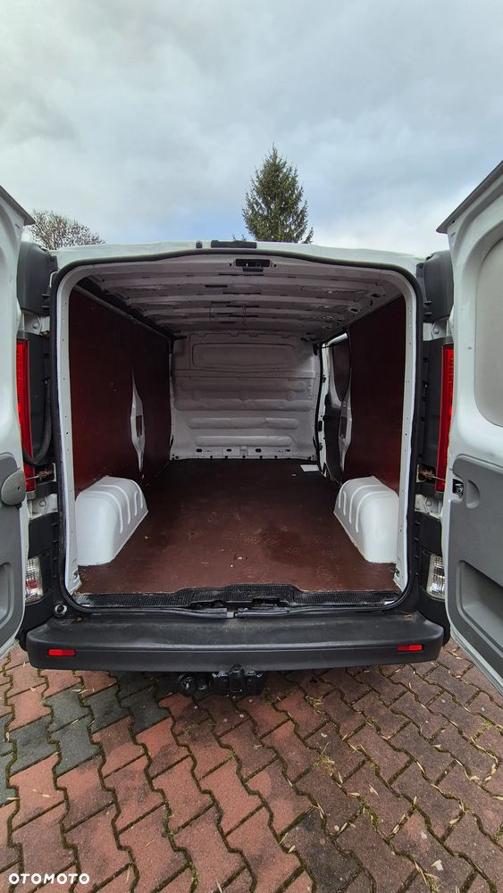 Opel Vivaro - 24