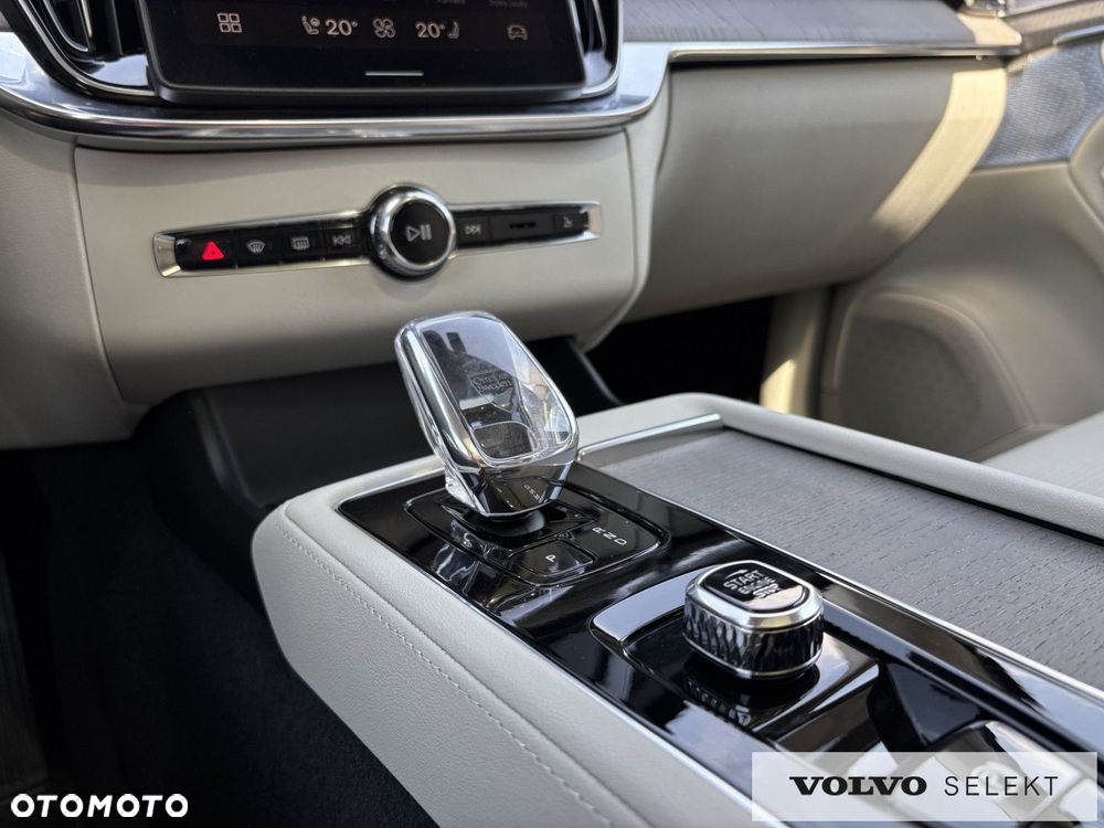 Volvo XC 90 - 23