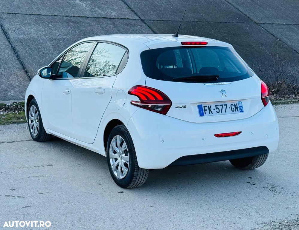 Peugeot 208 PureTech 82 Active - 11