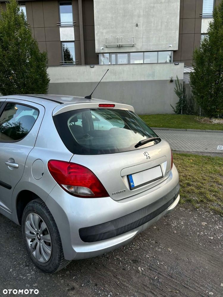 Peugeot 207 - 9