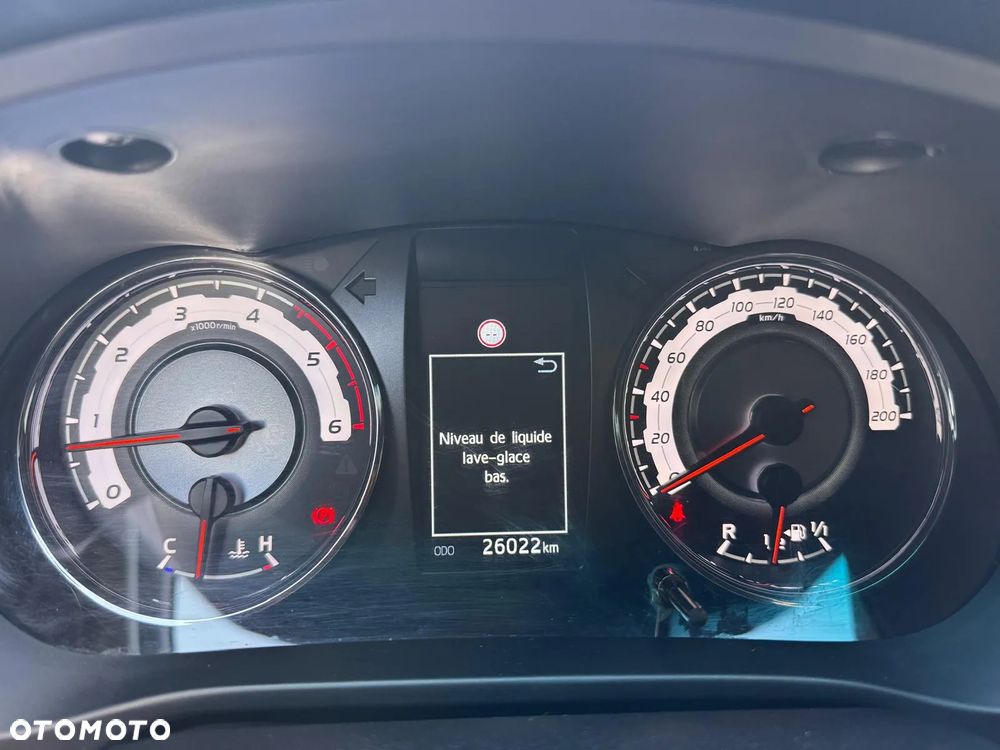 Toyota Hilux - 17