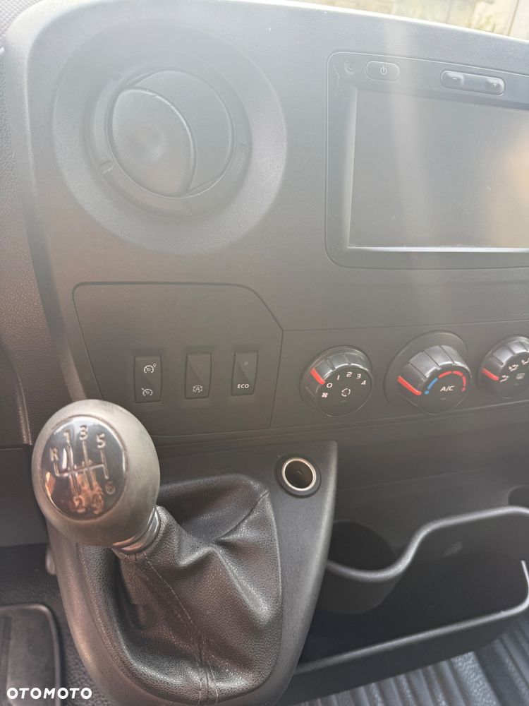 Renault Master - 13