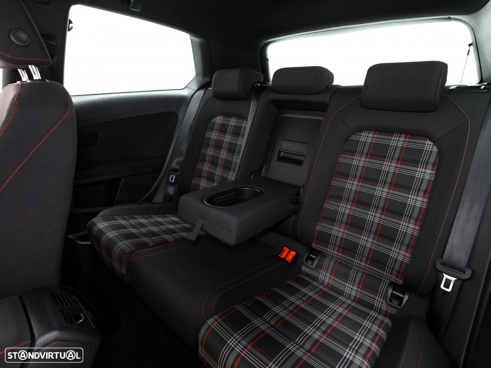 VW Golf 2.0 TSi GTi Performance - 13
