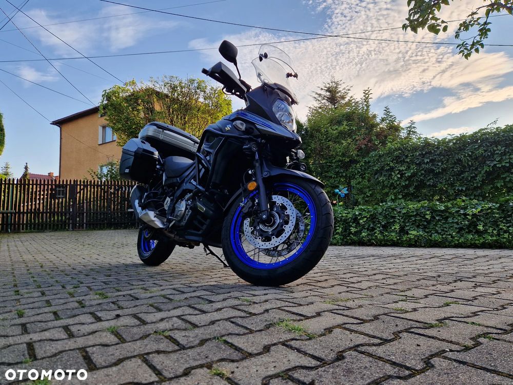 Suzuki V-STROM - 4