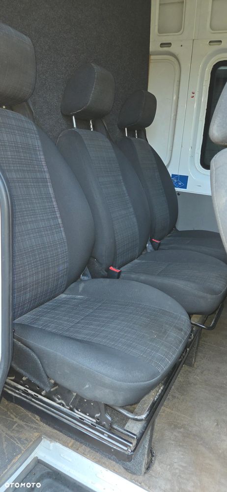 Mercedes-Benz Sprinter - 16